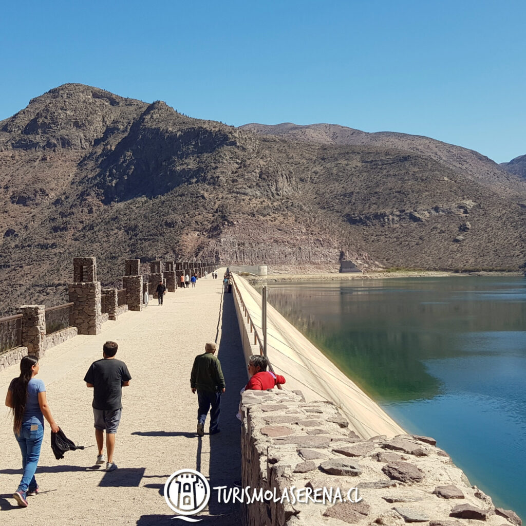 tour valle del elqui embalse puclaro