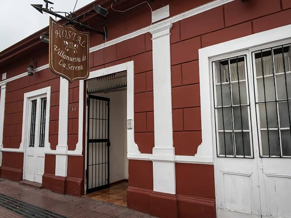 hostal villanueva la serena 01